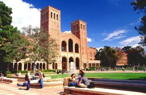 加利福尼亚大学洛杉矶分校(University of California, Los Angeles，简称为UCLA)是位于美国加利福尼亚州洛杉矶市的一所公立研究型大学