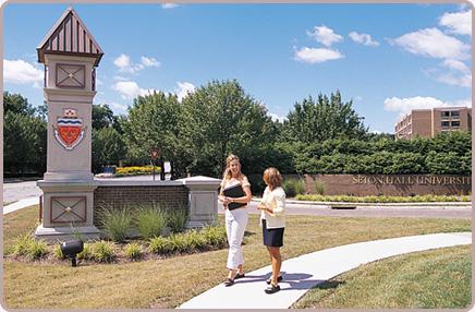 美国西东大学(Seton Hall University)成立于1856年，位于美国新泽西州南橘镇