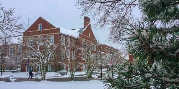 伍彻斯特理工学院：计算机科学和数学