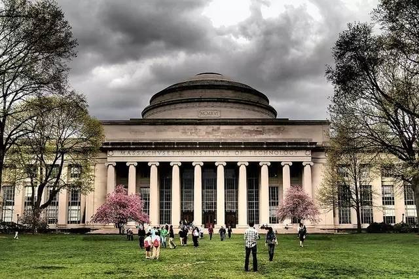 美国留学麻省理工学院(Massachusetts Institute of Technology)