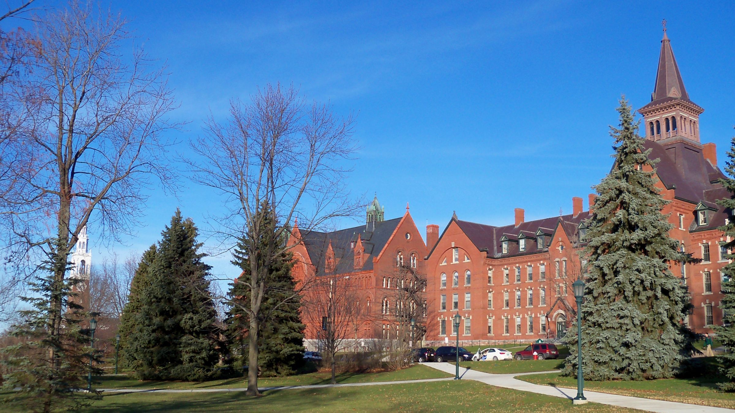 佛蒙特州学院正式更名为北佛蒙特大学